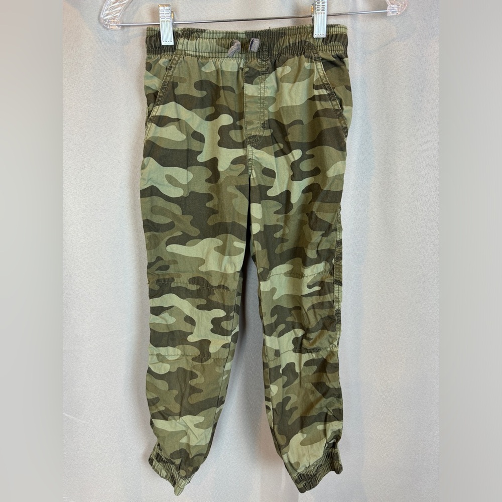 Boy’s Carter’s Green Camo Jogger Pants- Sz 7